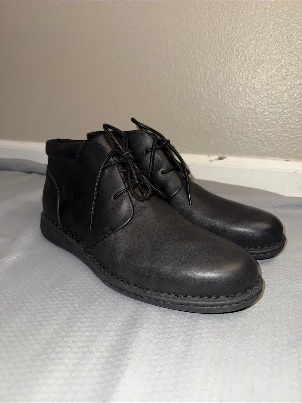 Born Men's Black Leather Thomson Lightweight Chukka Lace-Up Boot -Sz 11.5, NWOB